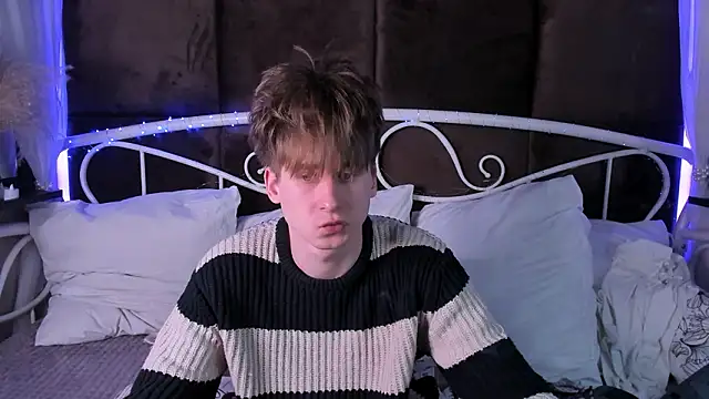 scottpierce - ScottPierce's free webcam - UK Sex Cams