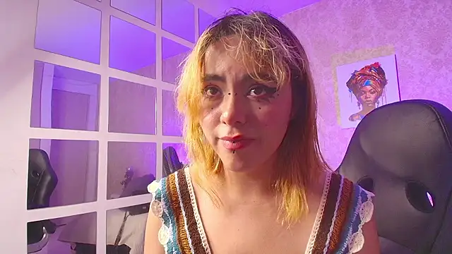 NinaSakura_Eup webcam