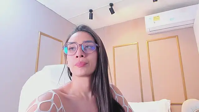 NahimiThompson webcam