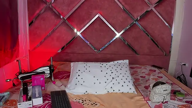 megandangelo - MeganDangelo's free webcam - UK Sex Cams