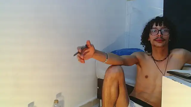 KittyStarmorbid webcam