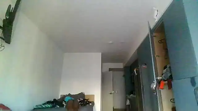 ItsBarbieBitcxxxx69 webcam