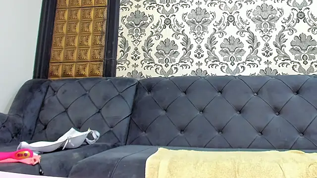 LissaBigTitts webcam