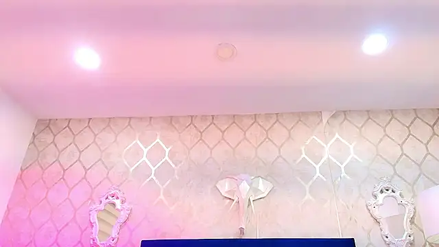 alanna_flowers webcam