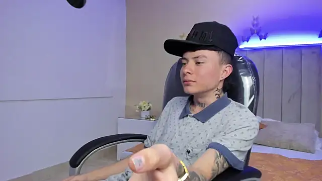 nascary_fox (M twink) - teaswe cock