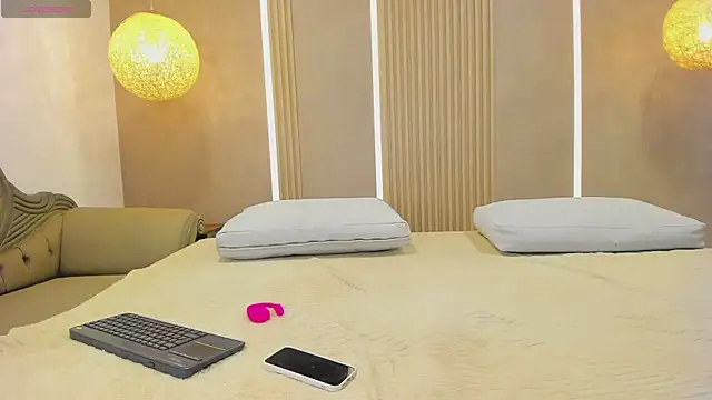 Antonella_west webcam