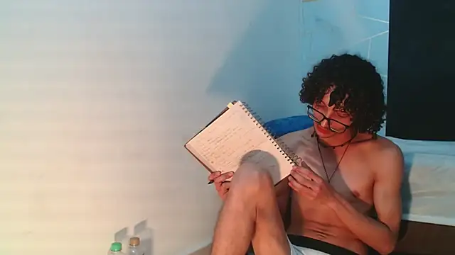 KittyStarmorbid webcam