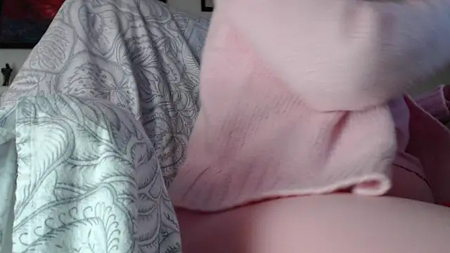 AuroraWillows's Stripchat show and profile