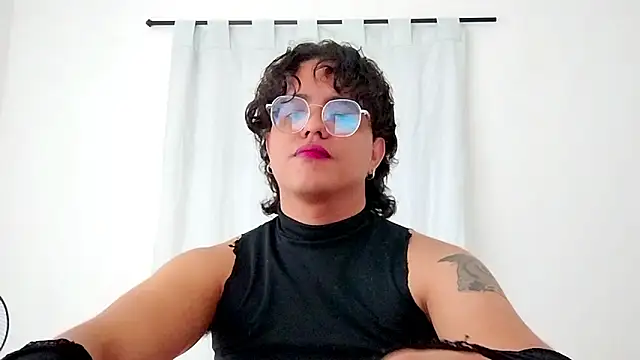 Diane_blossom webcam