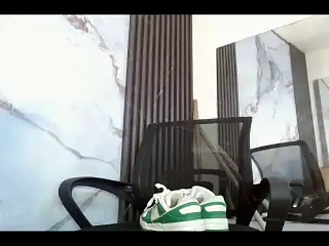 Penelopee_Rouse webcam