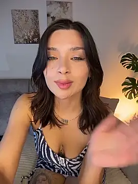 Estrer_collins webcam