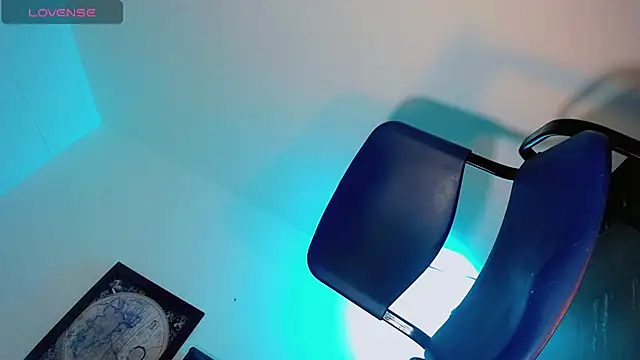 katha_Crawford webcam