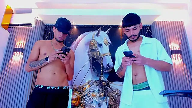 The_Gods_In_Diamonds webcam