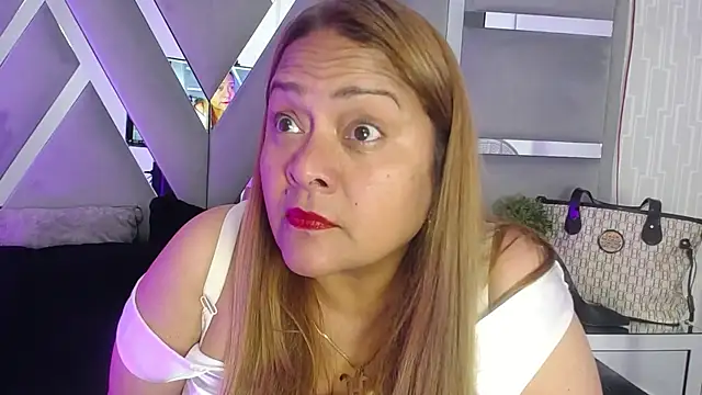 MonzerratBoyer webcam