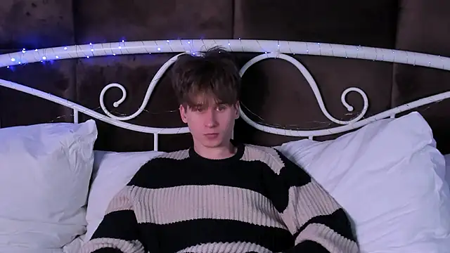 scottpierce - ScottPierce's free webcam - UK Sex Cams