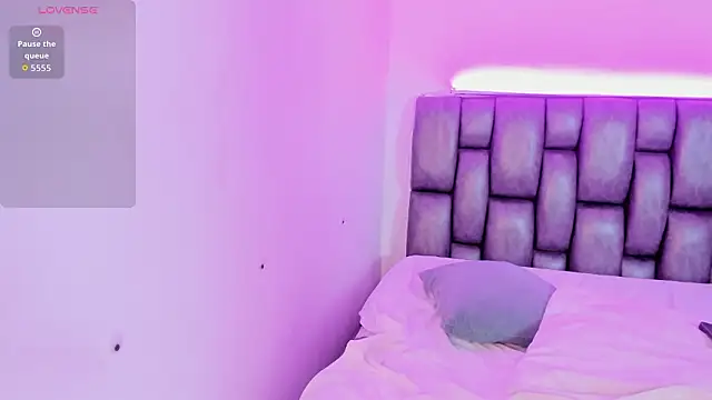 Caroline_Millerr webcam