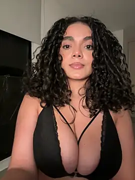 Curlyierr webcam