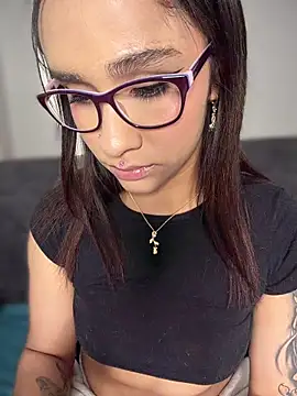 Isabella-Teen webcam