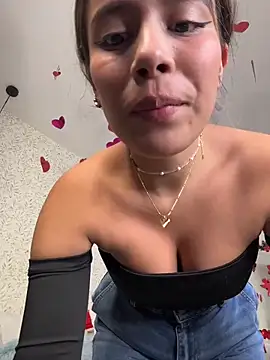 EMILIIA_RICHTER__ webcam