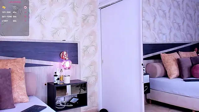 Travis_lenox_ webcam