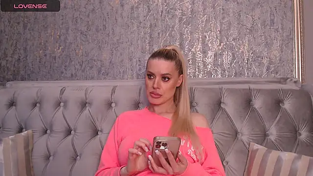 blondiestar - BlondieStar's free webcam - UK Sex Cams