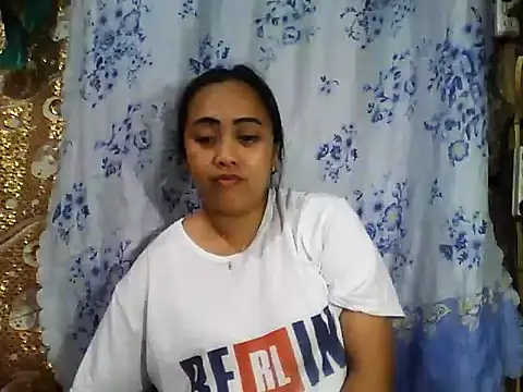 Pinay_Chubby20 webcam