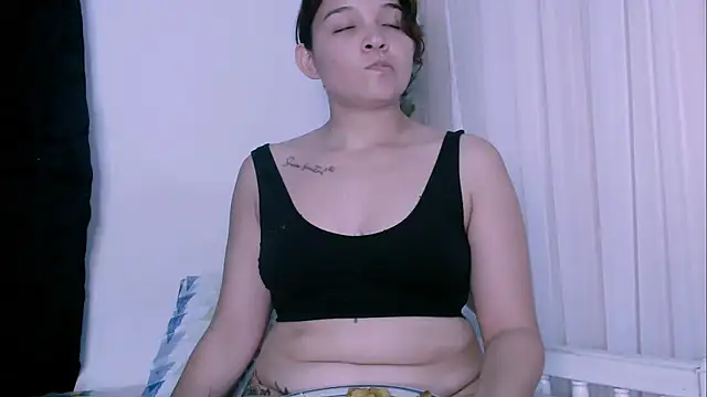 angelicahotparis18 webcam