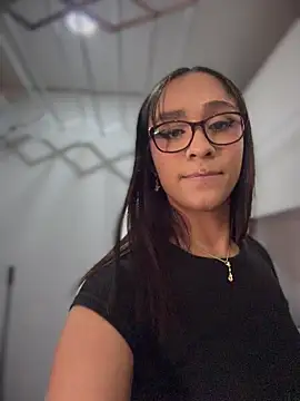 Isabella-Teen webcam