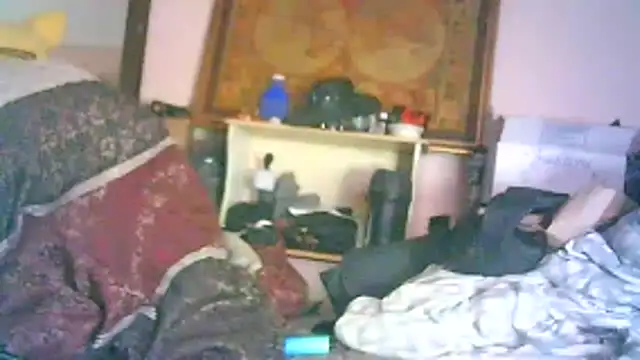 ON3YOULLN3VER_FIR3 webcam