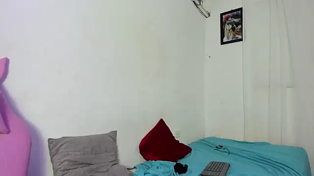 Laura_and_Kevin webcam