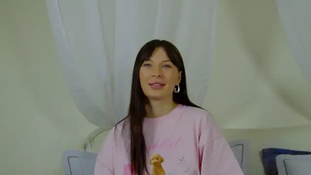 AlexandraBloom webcam