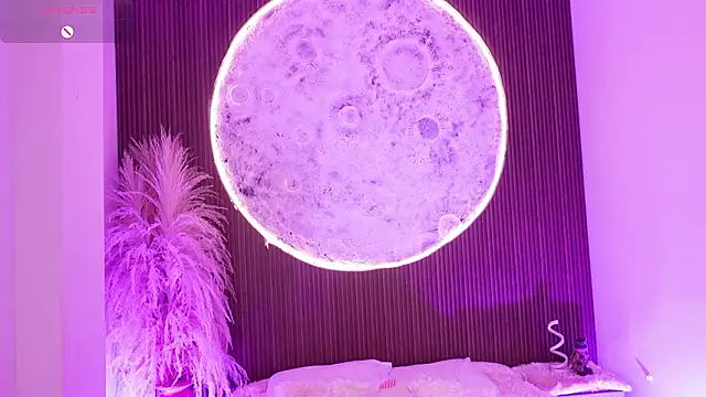 ShaniaDaniels webcam