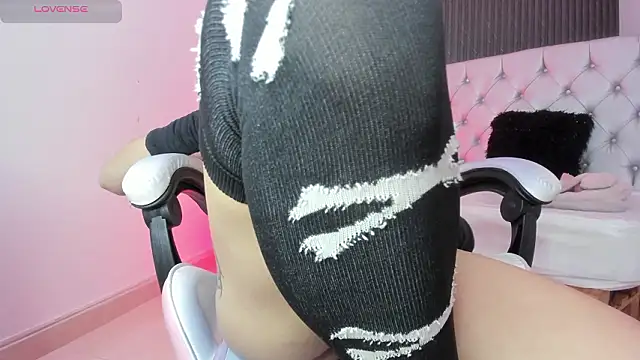 chloesagee - Chloesagee's free webcam