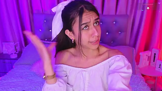 Emiily_Scott1 webcam