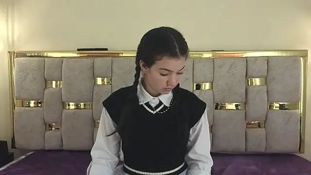 lilimini032 - Lilimini032's free webcam