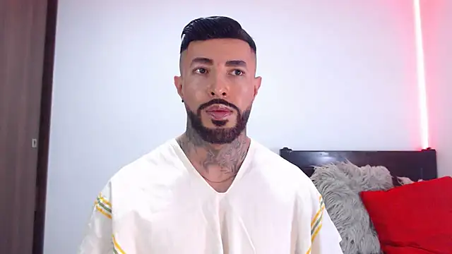 andrea_de_lucaa webcam