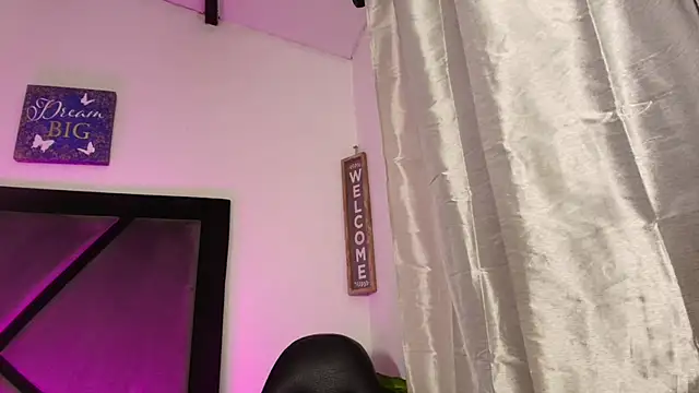 GabrielaDurann webcam