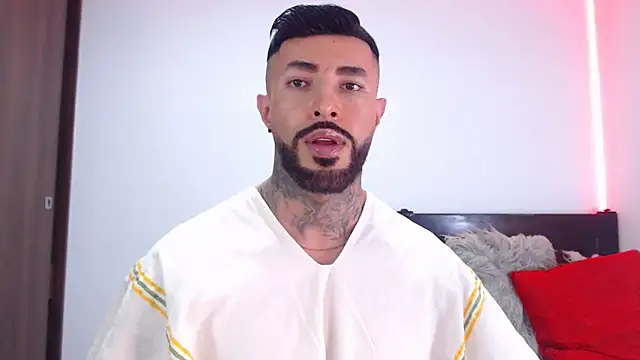 andrea_de_lucaa webcam