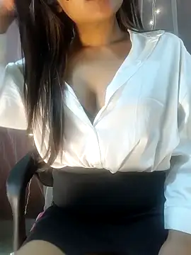 skylarmaexo_love - Skylarmaexo_love's free webcam - UK Sex Cams