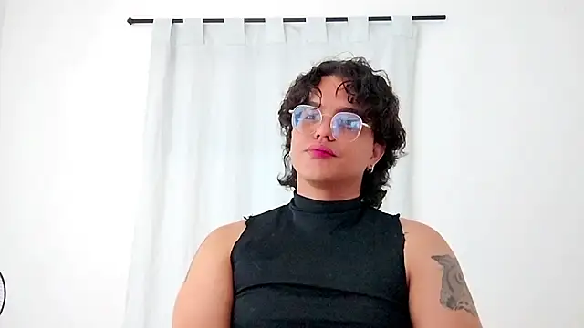 Diane_blossom webcam