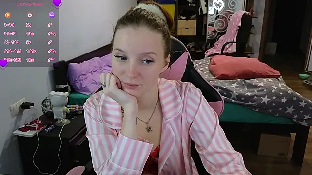 Mary_Blu webcam