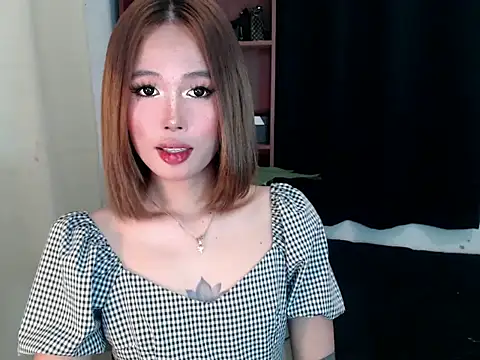 Lara_Salvatore webcam