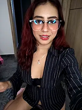 Sarah_Lark- webcam
