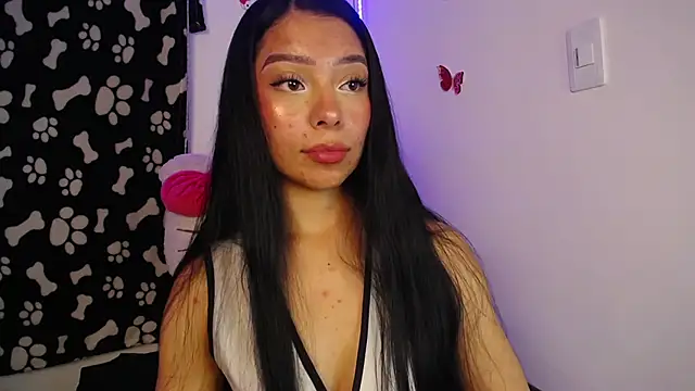 EmilyButterflyx webcam