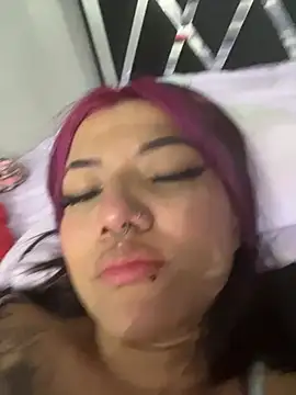 queen_of_you_heart webcam