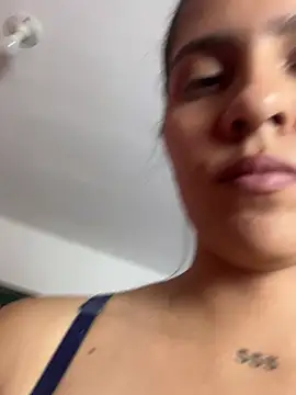 alisaa_jhons1 - Alisaa_jhons1's free webcam - UK Sex Cams