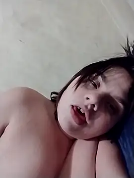 Lucifinakitten webcam