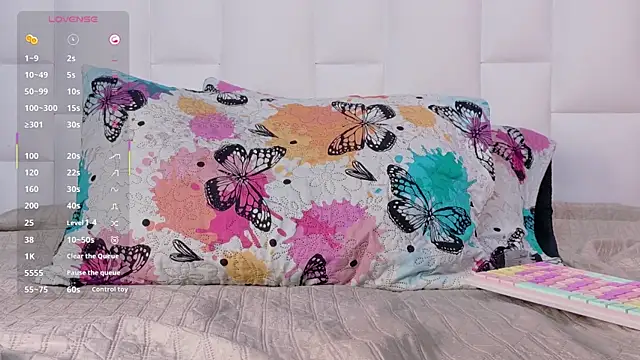 EbonyCoWorker webcam