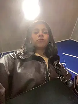 NINA_18_YEARS webcam