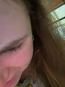 smallervanillaa webcam